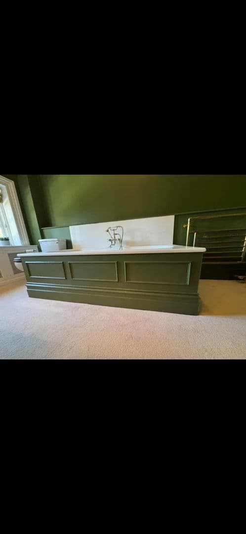 Bath panel repainted – after